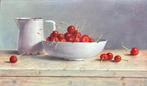 Schilderij kan en kersen in een schaal. Hans Habraken., Antiek en Kunst, Kunst | Schilderijen | Klassiek, Ophalen of Verzenden