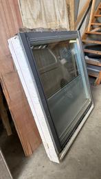 Kunststof dakraam Velux met gootstukken, 114x118 cm, Ophalen, Gebruikt, 80 tot 120 cm, 120 tot 160 cm