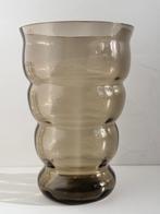 Art deco vaas, rookglas, De Bazel stijl, Leerdam, Ophalen of Verzenden