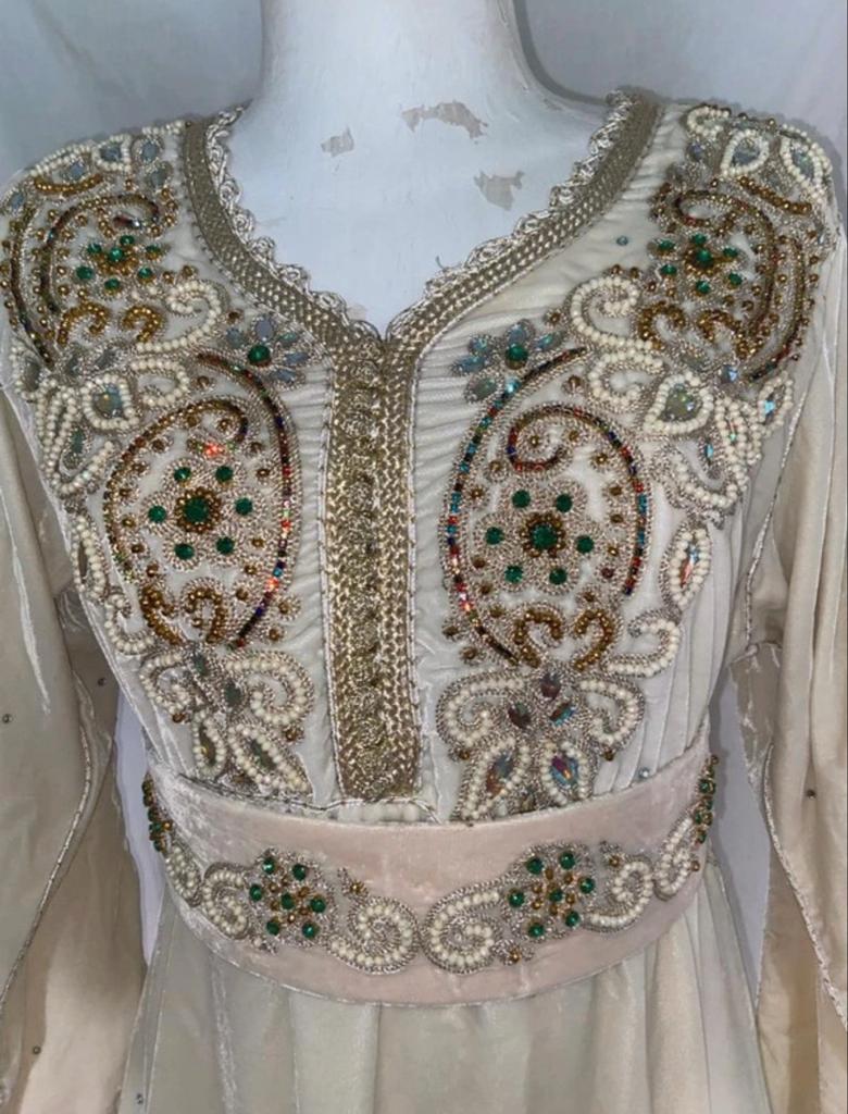 Mooie Marokkaanse Kaftan Nieuw!, Kleding | Dames, Ophalen of Verzenden, Nieuw, Beige