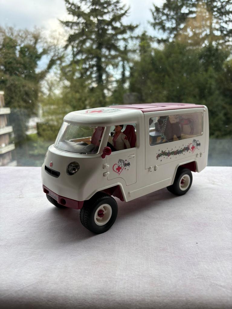 Schleich Paardenkliniek Bus met Paard en Accessoires, Ophalen of Verzenden, Zo goed als nieuw, Jongen of Meisje