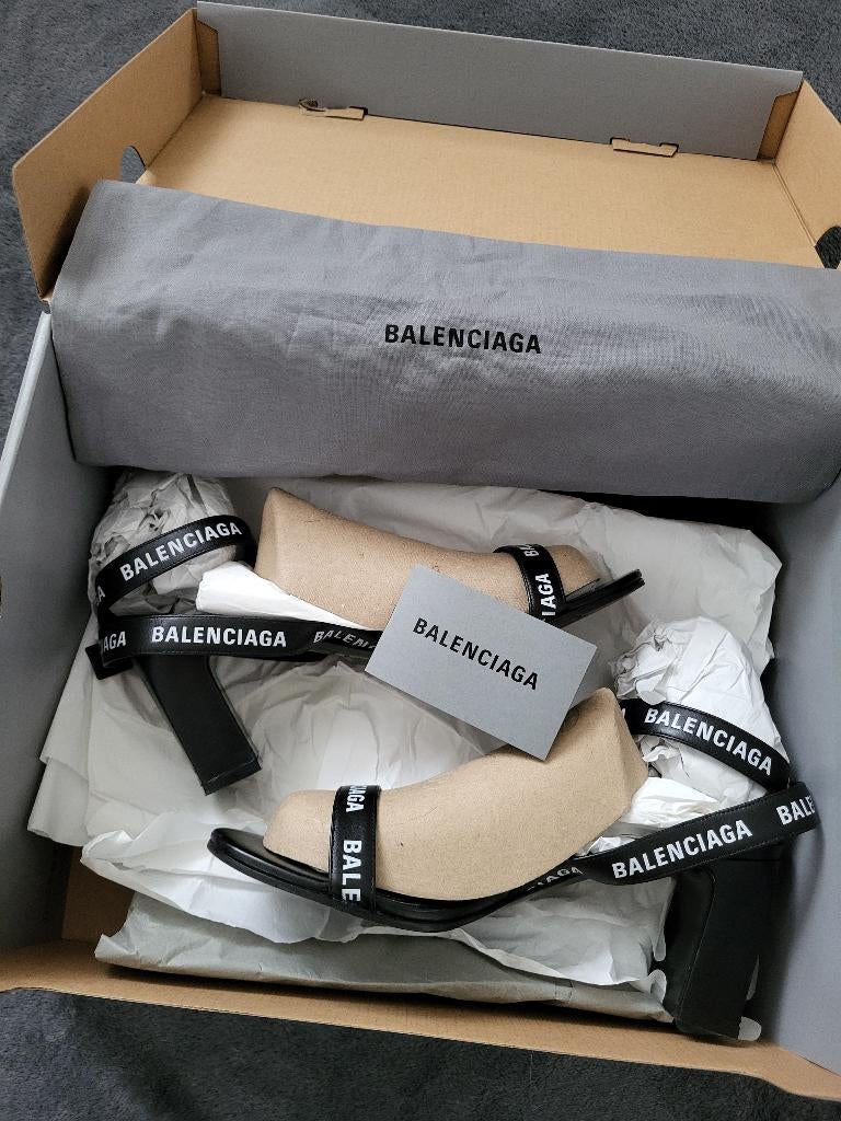 Balenciaga originele sandalen met hak maat 40, Kleding | Dames, Schoenen, Balenciaga, Verzenden, Zwart, Sandalen of Muiltjes