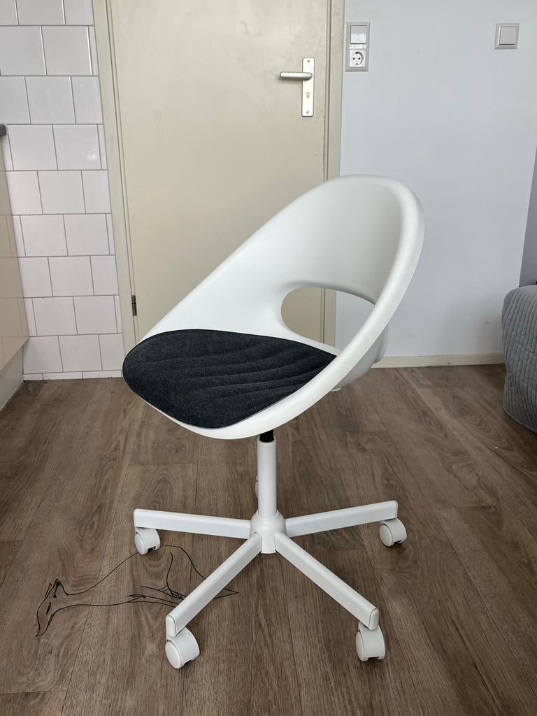IKEA Loberget Bureaustoel, Huis en Inrichting, Bureaustoelen, Ophalen, Gebruikt, Wit, Bureaustoel