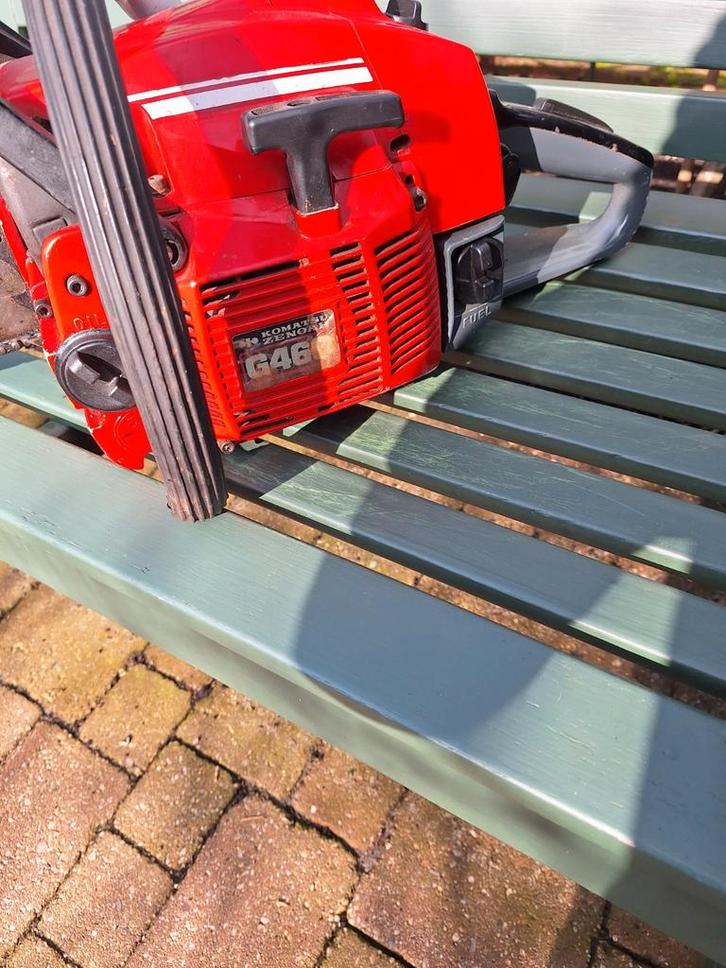 Zeer mooie kettingzaag  Zenoah, Doe-het-zelf en Verbouw, Gereedschap | Zaagmachines, Gebruikt, Kettingzaag, 1200 watt of meer