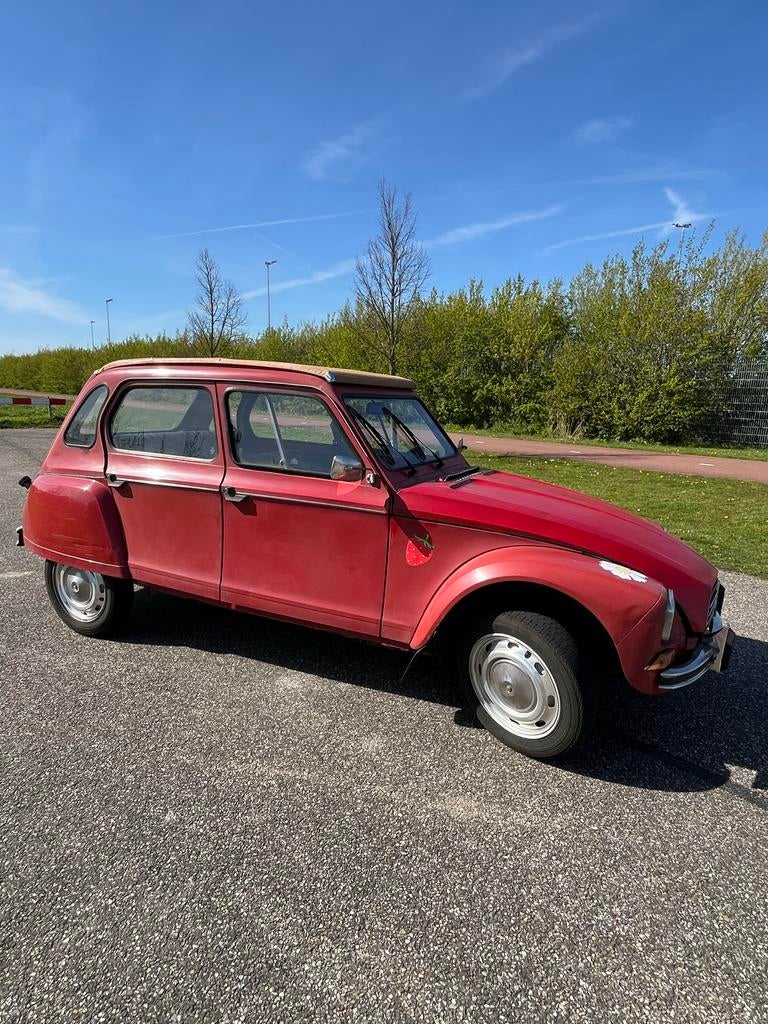 Citroën Dyane/ 2cv 1981 Rood technisch 100% zie text, Auto's, Citroën, Particulier, Benzine, Hatchback, Origineel Nederlands, Rood