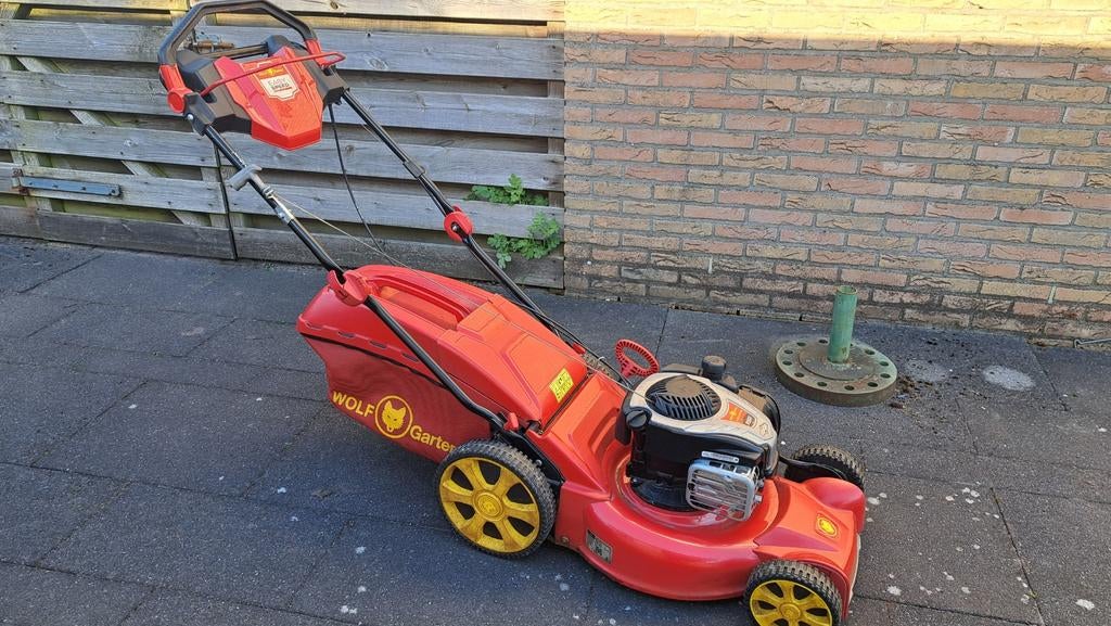Wolf grasmaaier, zelfrijdend, met mulchfunctie, Tuin en Terras, Grasmaaiers, Ophalen