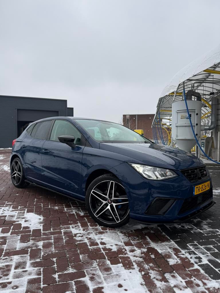 Seat Ibiza 1.0 TSI Black Pack 155PK 2018 Blauw Maxton Desing, Voorwielaandrijving, Stof, 40 €/maand, Euro 6