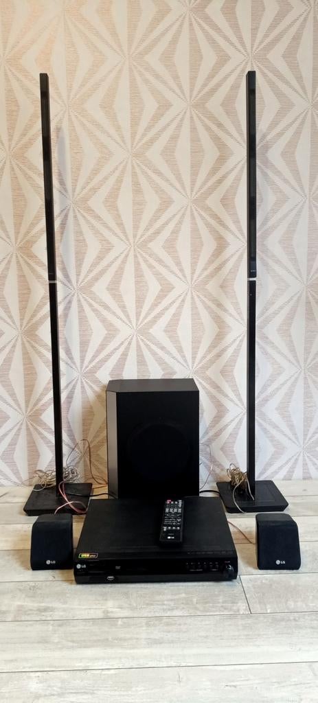 LG surround set + Sony speakers + sub – werkt deels (geluid), Overige merken, Gebruikt, Ophalen of Verzenden, 5.1-systeem