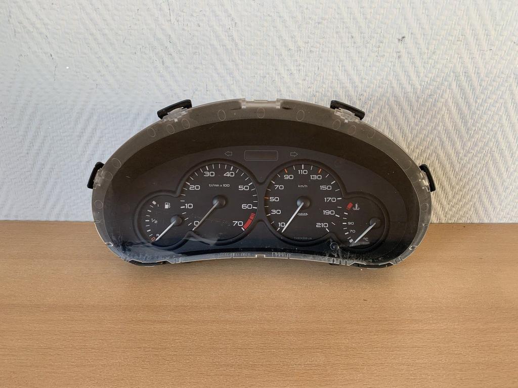 kilometerteller peugeot 206 met 2 stekkers 9634961180, Gebruikt, -, -, Ophalen of Verzenden