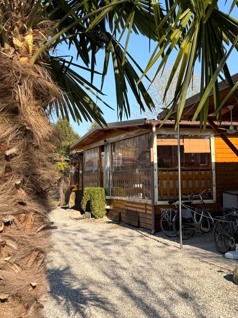 Nog beschikbaar in noord Italië direct aan Lugano meer, 5 personen, 2 slaapkamers, Lombardije en Merengebied, Chalet, Bungalow of Caravan