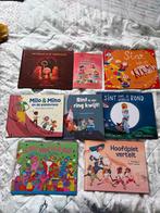 8 Sinterklaas boeken - Diverse verhalen voor de feestdagen, Boeken, Ophalen of Verzenden, Gelezen, Fictie algemeen