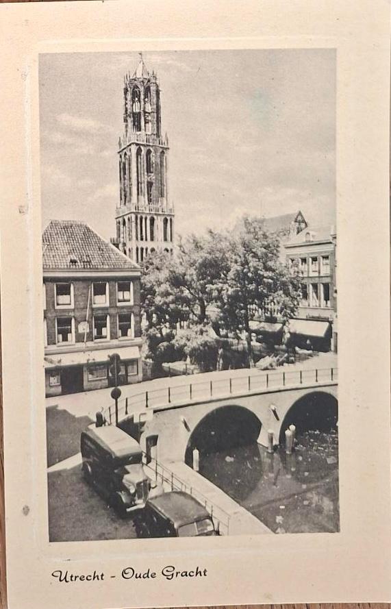 Amsterdam- Oude Gracht 1951, Verzamelen, Ansichtkaarten | Nederland, Verzenden, 1940 tot 1960, Gelopen, Noord-Holland