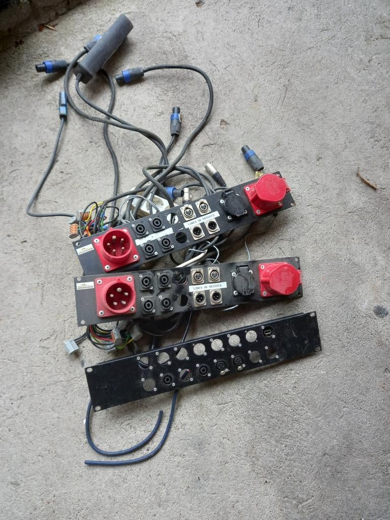 3x aansluitpaneel, Muziek en Instrumenten, Ophalen of Verzenden, Gebruikt, Apparatuur