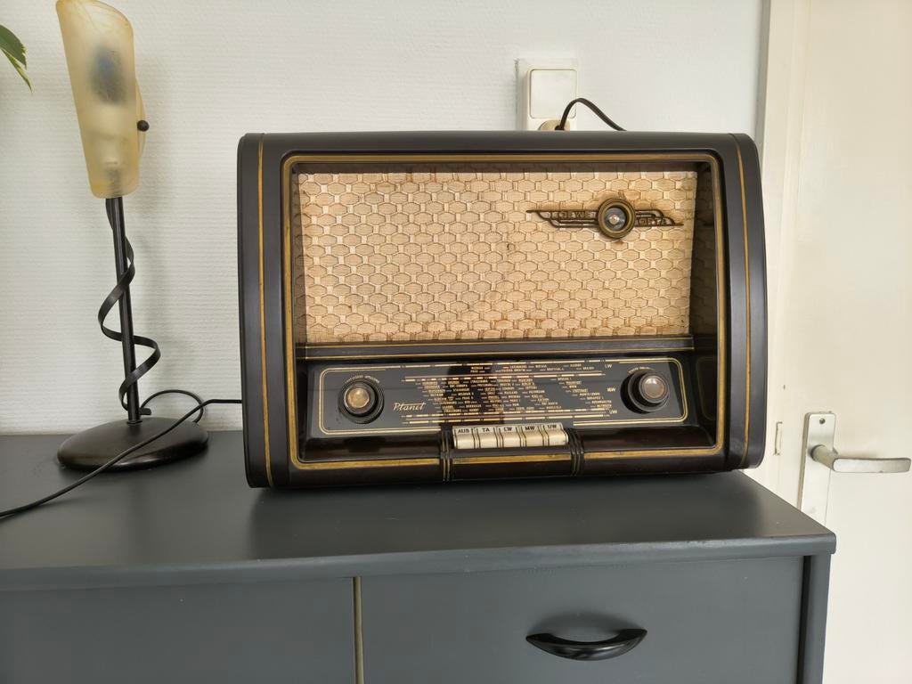 Vintage Loewe-Opta Planet 55 radio uit 1955, Antiek en Kunst, Antiek | Tv's en Audio, Ophalen of Verzenden
