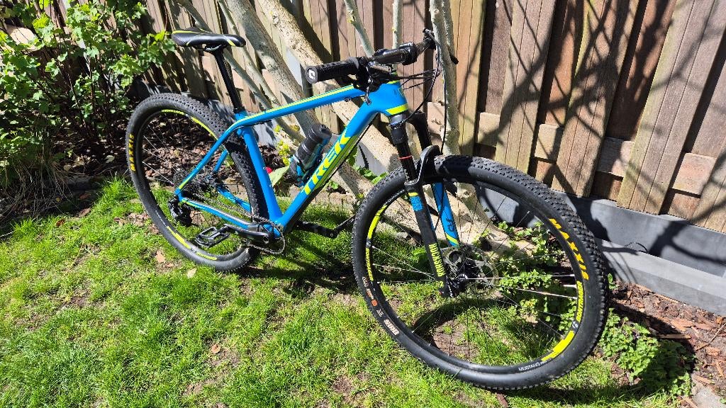 Trek Superfly 9.8 – carbon XC hardtail – 29” – maat M/L, Ophalen, Gebruikt, Hardtail, Heren