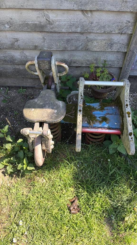 Wipkip motor met zijspan, Ophalen, Zo goed als nieuw