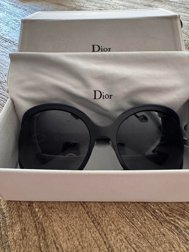 Christian Dior Zonnebril - Stijlvol en Tijdloos, Sieraden, Tassen en Uiterlijk, Zonnebrillen en Brillen | Dames, Zonnebril, Zwart