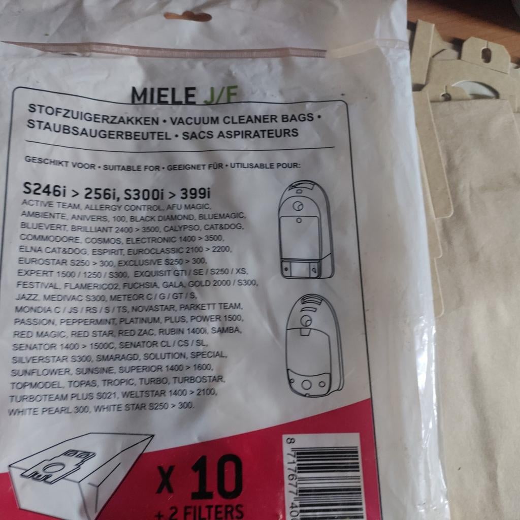 4 Miele J/F stofzuigerzakken, Ophalen of Verzenden