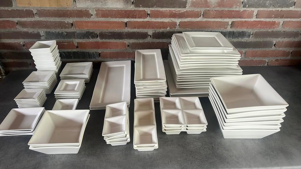 Wit vierkant servies, Huis en Inrichting, Keuken | Servies, Ophalen, Gebruikt, Effen, Aardewerk