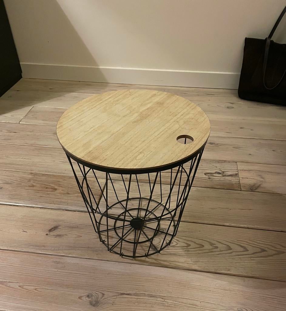 Side table, Metaal of Aluminium, Rond, Zo goed als nieuw, 75 cm of meer