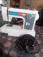 Naaimachine met toe behoren, Ophalen, Gebruikt, Naaimachine, Overige merken