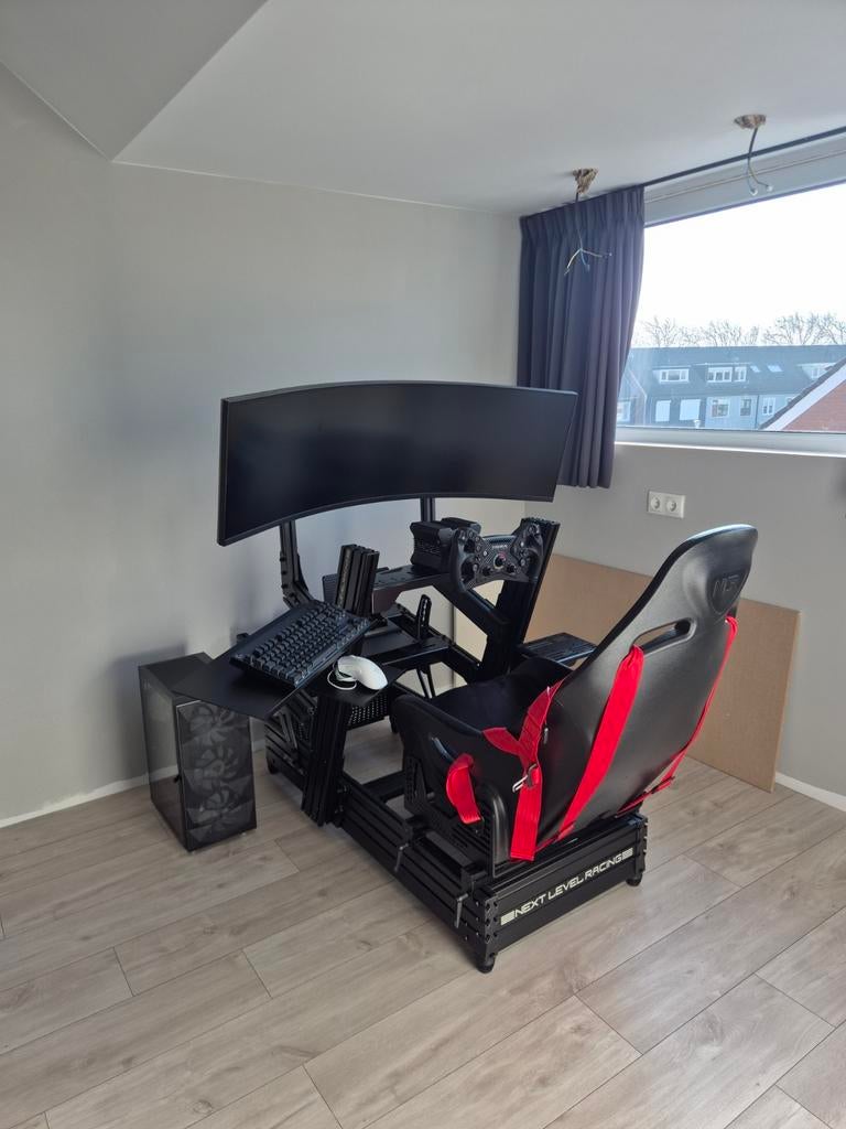 Complete Simrig Racesimulator Next Level Racing met PC, Ophalen