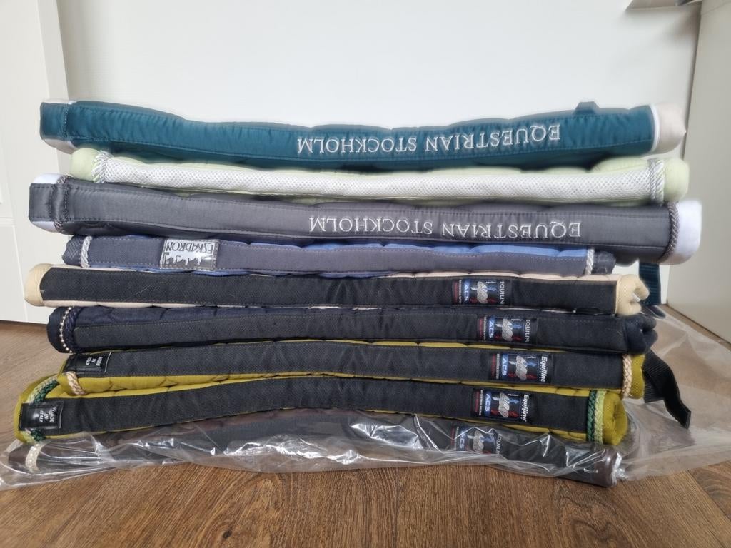 Stapel met 9 sjabrakken equiline / ES / PSOS / eskadron, Dieren en Toebehoren, Paarden en Pony's | Dekens en Dekjes, Ophalen of Verzenden