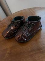 Beeld - Bronzen babyschoentjes, Verzamelen, Beelden en Beeldjes, Ophalen, Zo goed als nieuw, Dier