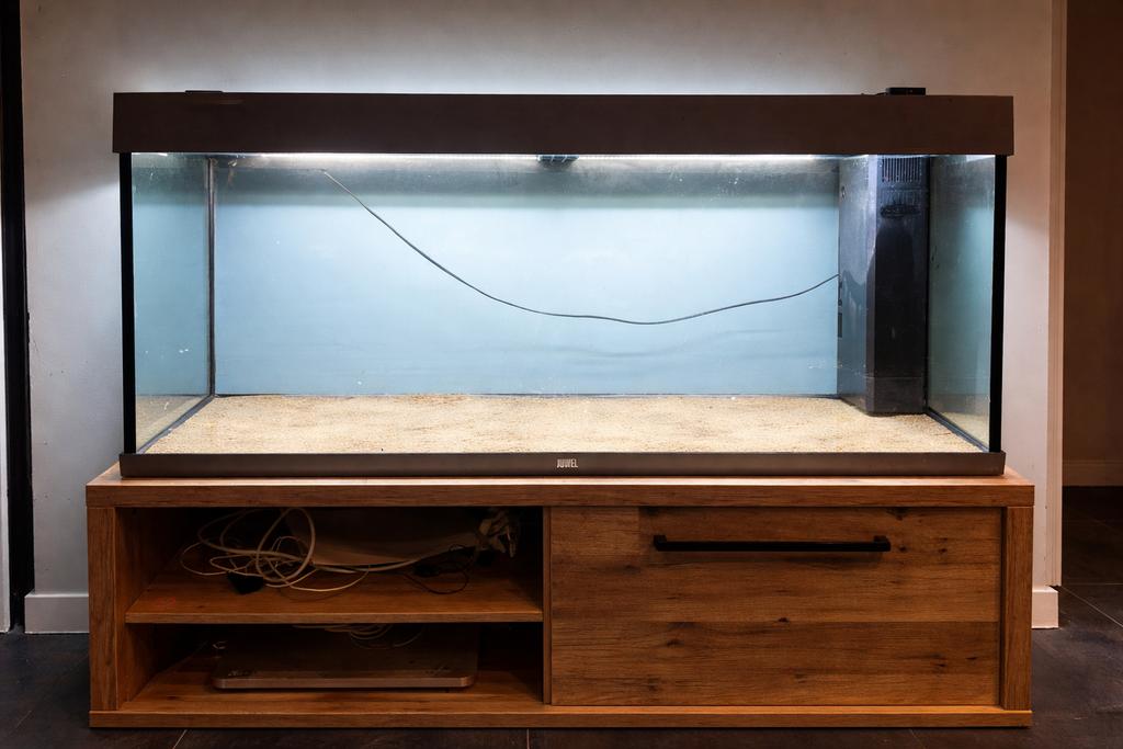 Juwel Rio 180 aquarium – filter & verlichting – nette staat, Ophalen, Zo goed als nieuw, Leeg aquarium