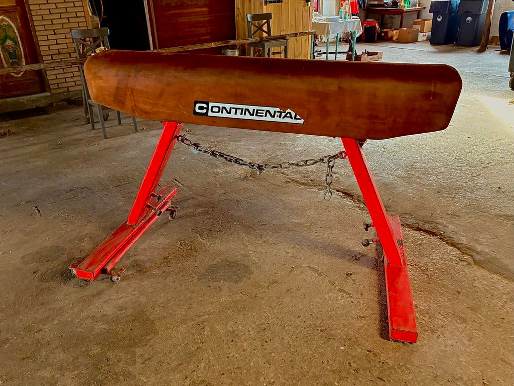 Turnpaard gymnastiektoestel voltige merk Continental, Ophalen, Gebruikt