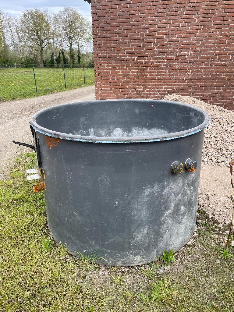 Grote Kunststof Bak – Ideaal als Drinkbak, Vijver of Opslag, Ophalen, Gebruikt