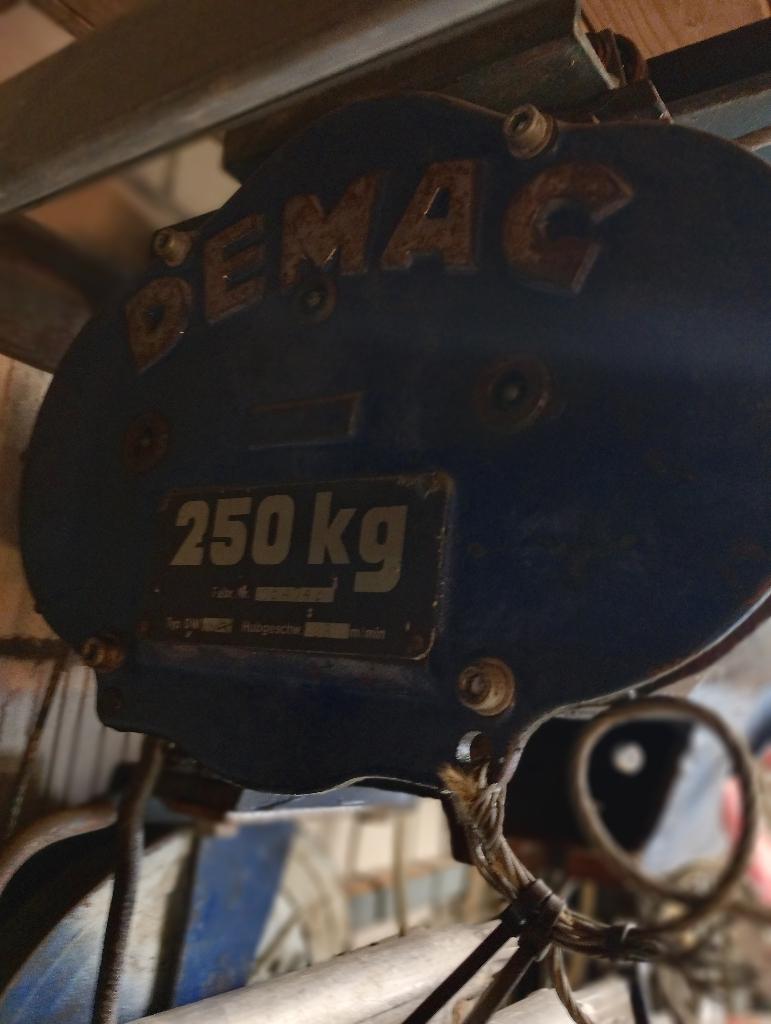 Demag Takel  250 kg op 2,5mtr loopbalk, Ophalen, Gebruikt, Elektrisch