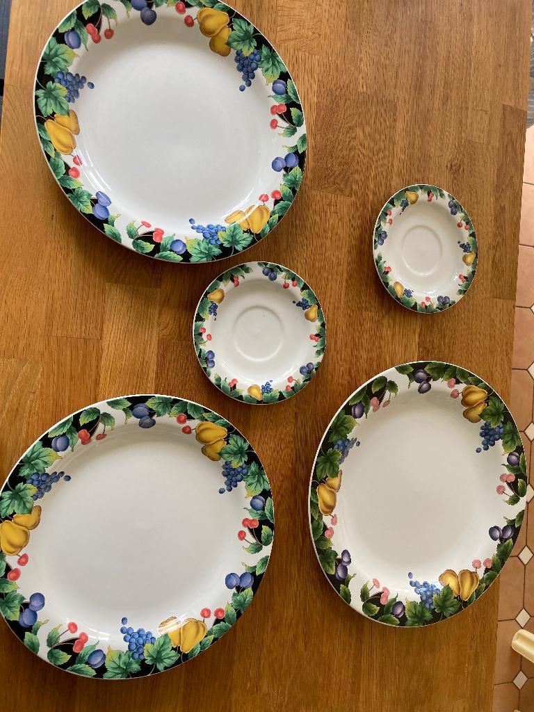 Levee Ming Pao Miyazaki porseleinen borden 9 stuks, Gebruikt, Ophalen of Verzenden, Bord(en), Overige stijlen