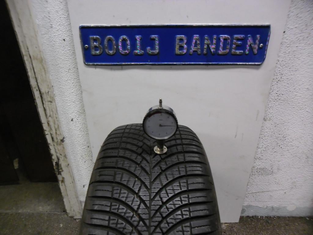 205 50 17 demo all seasonbanden goodyear vector met 7,5 mm, Banden en Velgen, 17 inch, All Season, 205 mm