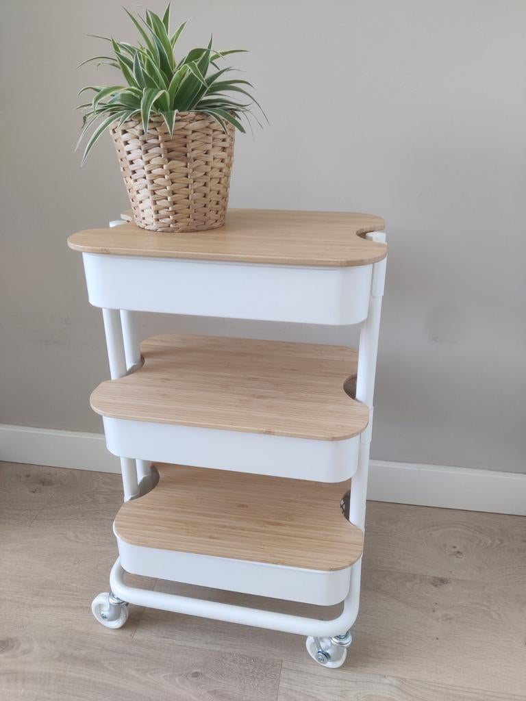 Rolwagentje met drie bakjes, inclusief deksels (Ikea), Ophalen, Zo goed als nieuw