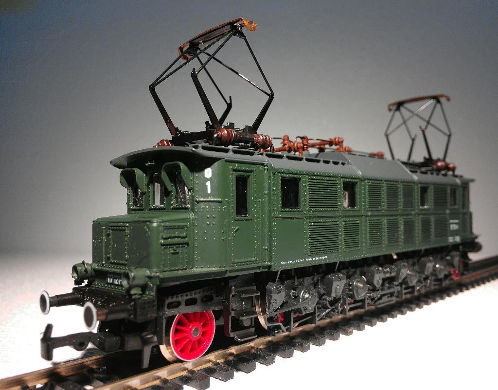 Rivarossi 1668 DB BR117 121-4, Overige merken, Ophalen of Verzenden, Zo goed als nieuw, Analoog