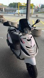 Piaggio zip 50cc 4takt, Fietsen en Brommers, Scooters | Piaggio, Ophalen, Maximaal 45 km/u, Zip, Zo goed als nieuw