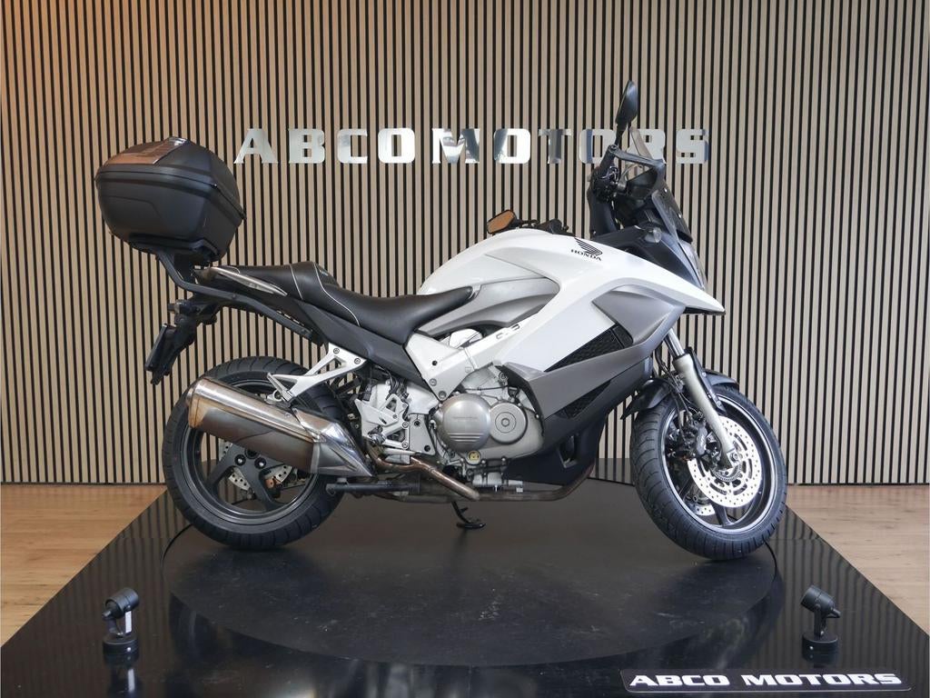 HONDA VFR 800 X CROSSRUNNER (bj 2011) 53,637 km, Motoren, 782 cc, HONDA, 4 cilinders, Motorrijbewijs A