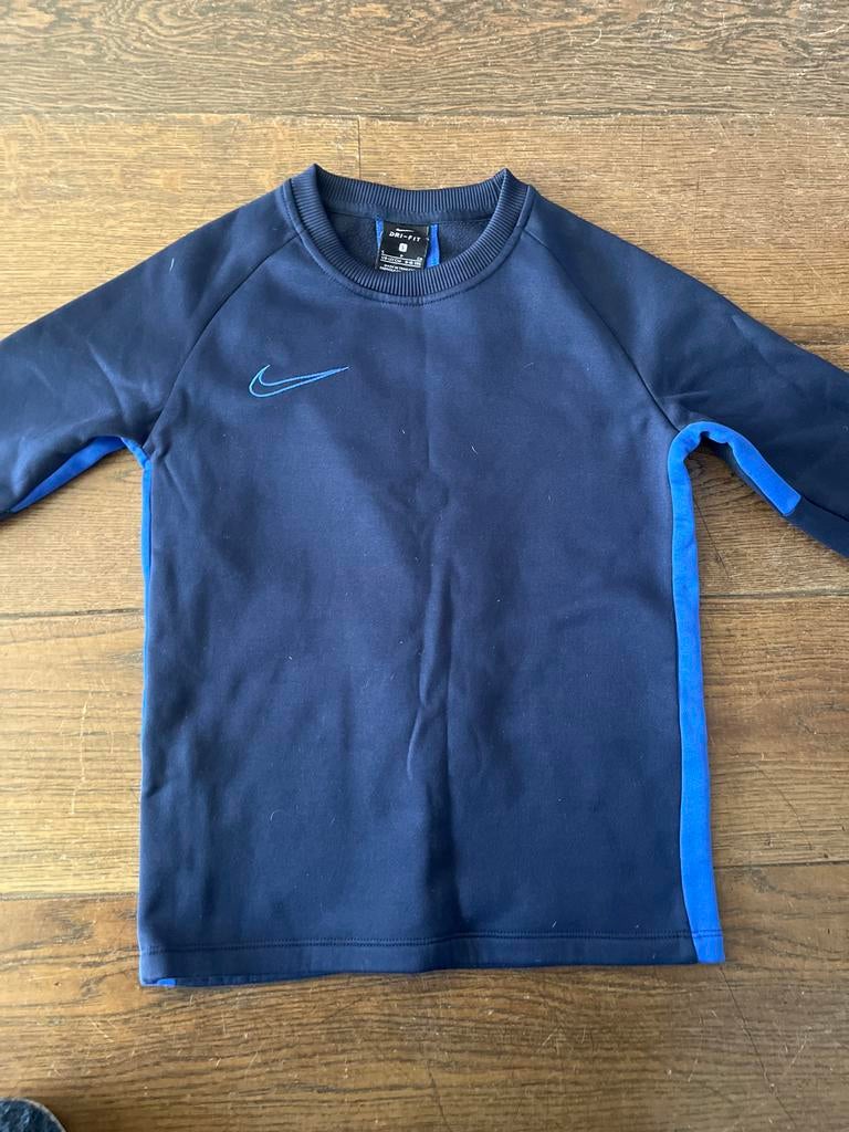 Nike sport trui maat 128-134, Kinderen en Baby's, Kinderkleding | Maat 128, Ophalen of Verzenden, Gebruikt, Jongen of Meisje, Trui of Vest
