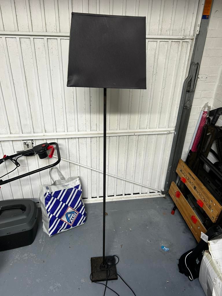 Staande vloerlamp, Huis en Inrichting, Lampen | Vloerlampen, Ophalen, Zo goed als nieuw, 150 tot 200 cm