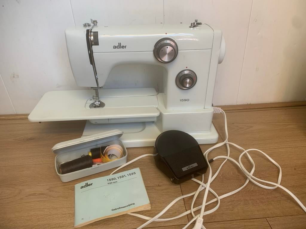 Adler 1590 Naaimachine - Vintage met Koffer, Ophalen of Verzenden, Gebruikt, Naaimachine, Overige merken