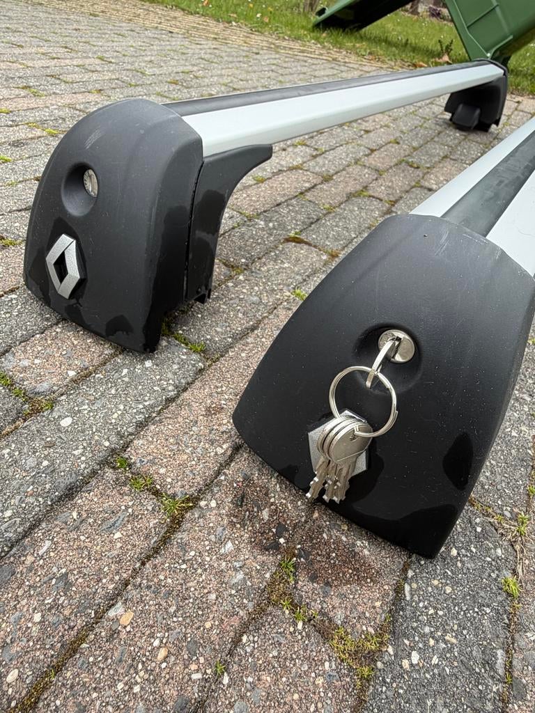 ACE-2 Type Dakdrager Bagagedrager Compatibel met Renault Megane 4 (KFB) Grandtour 2016-2024 Spoorstaven Zwart Aluminium Staven