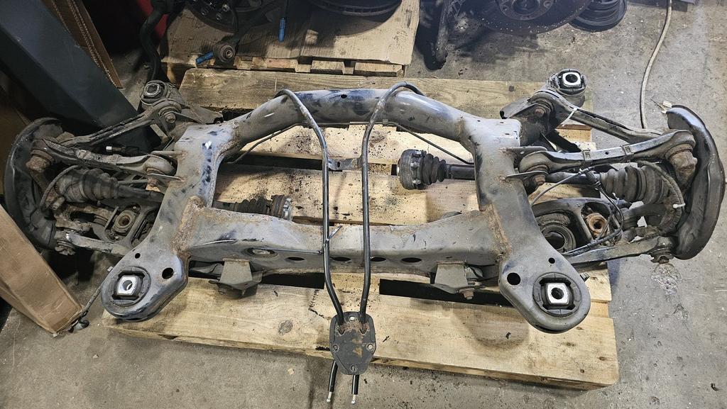 Complete achteras subframe BMW 1 serie E82  33316783714, Gebruikt, -, Ophalen of Verzenden, -