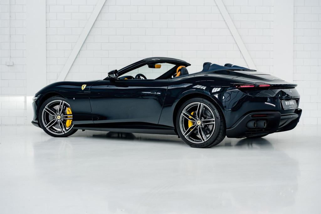 Ferrari Roma Spider 3.9 V8 *Blu Pozzi* | Passenger Display |, Auto's, Ferrari, Automaat, Overige kleuren, Cabriolet, 4 stoelen
