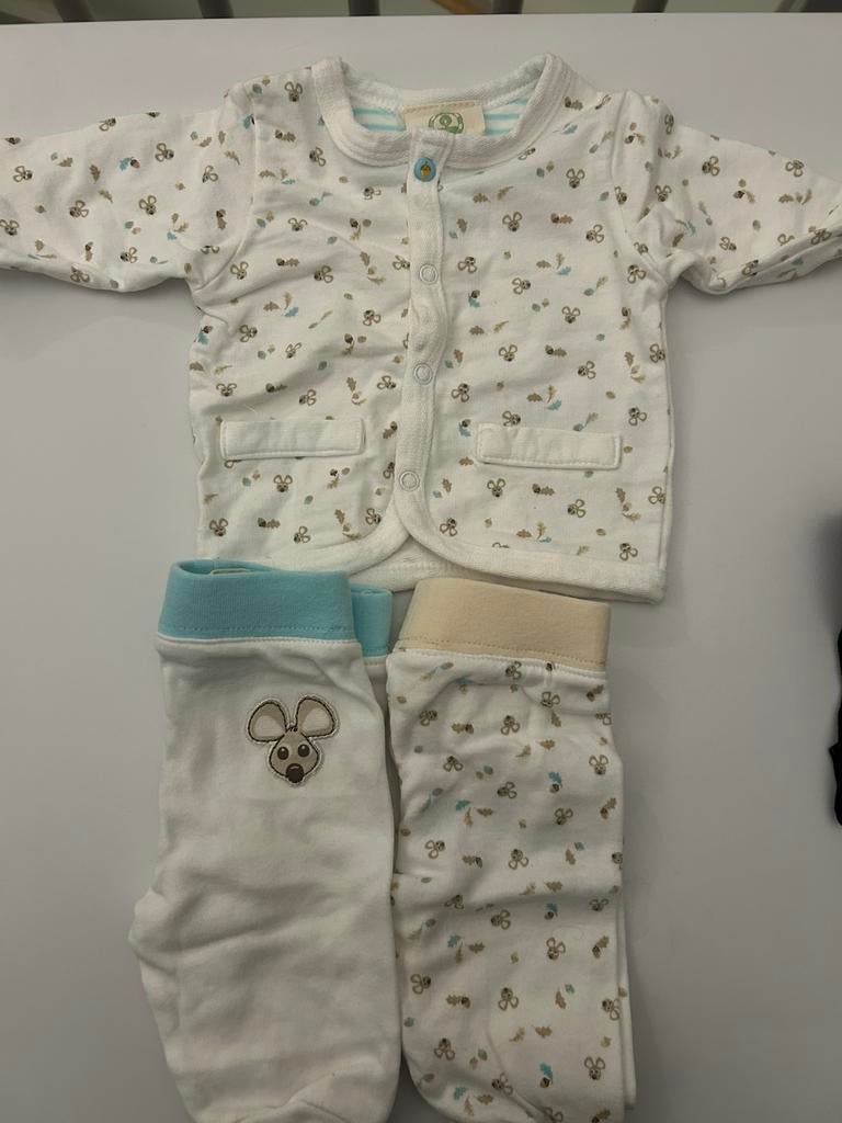 Vestje met 2 broekjes in maat 46, Kinderen en Baby's, Babykleding | Prematuur, Ophalen, Zo goed als nieuw, Meisje, Truitje of Vestje