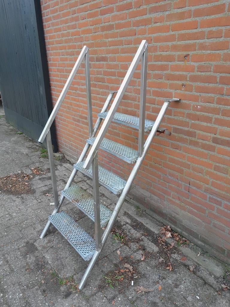 Trapje, Ophalen, Minder dan 2 meter