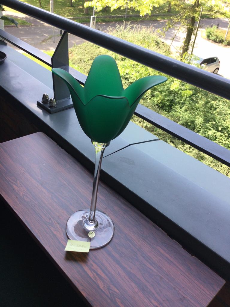 Glazen kaarsen houder. Nieuw. Zie foto’s voor meer details, Ophalen of Verzenden, Nieuw, Overige materialen, Minder dan 25 cm