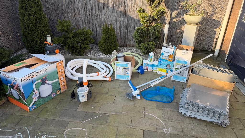 Complete set voor zwembad: pomp, verwarming, chemicaliën, Tuin en Terras, Zwembad-toebehoren, Ophalen of Verzenden, Zo goed als nieuw