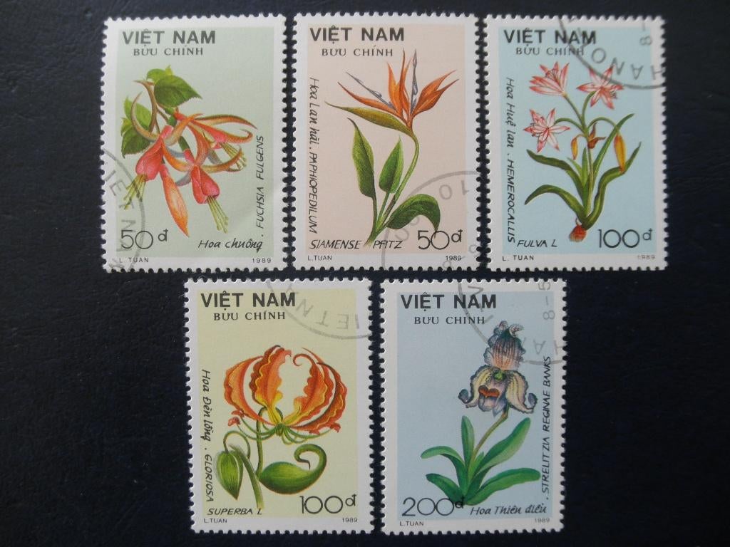 Postzegels Vietnam 1989 bloemen  - cw. 1,70., Ophalen of Verzenden, Gestempeld, Zuidoost-Azië
