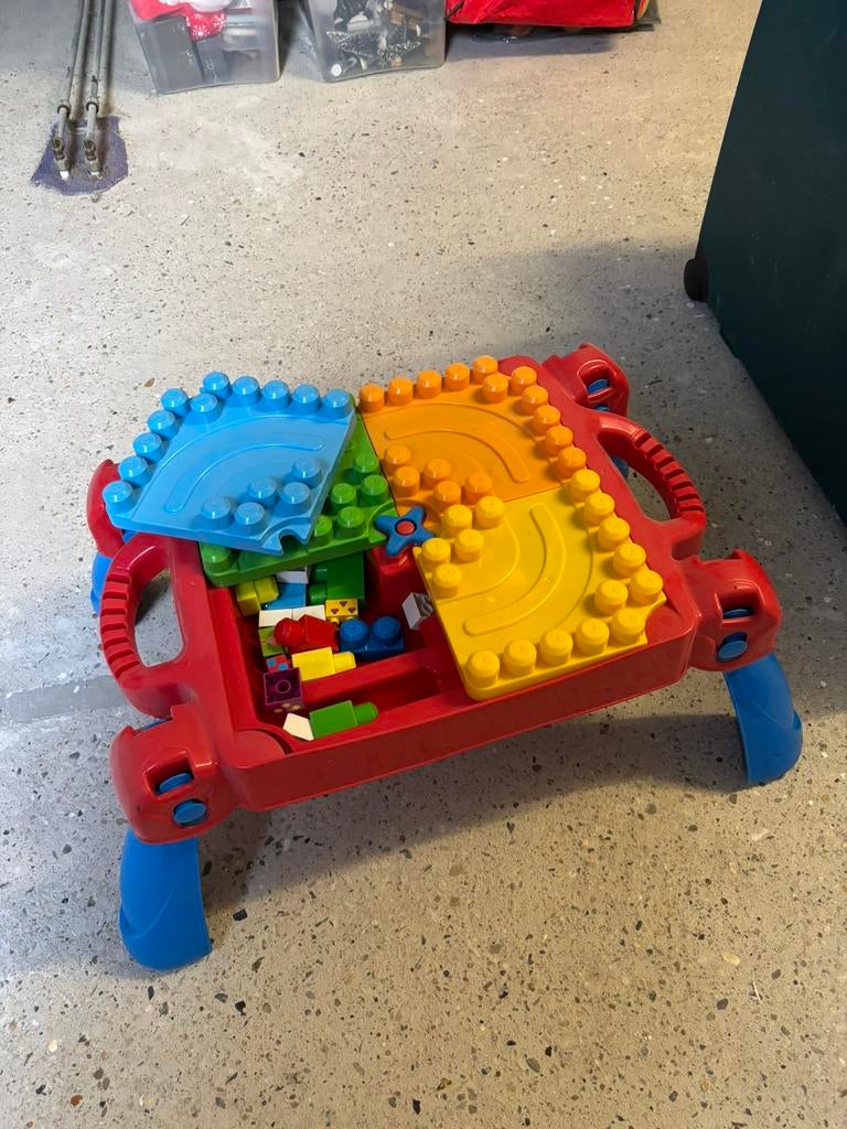Duplo bouwtafel met blokken, Ophalen, Zo goed als nieuw